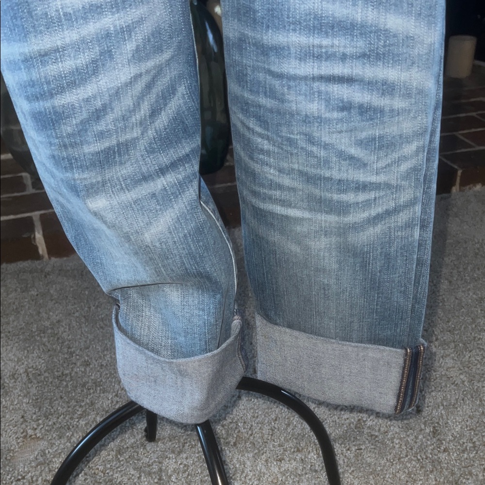 White House Black Market “The Slim” Distressed Boyfriend Jeans | Size 6/8 - Picture 7 of 11